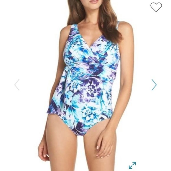Tommy Bahama Other - Tommy Bahama Island Sculpt V-neck Blue & Purple Floral One-Piece Swimsuit🩱Sz 10